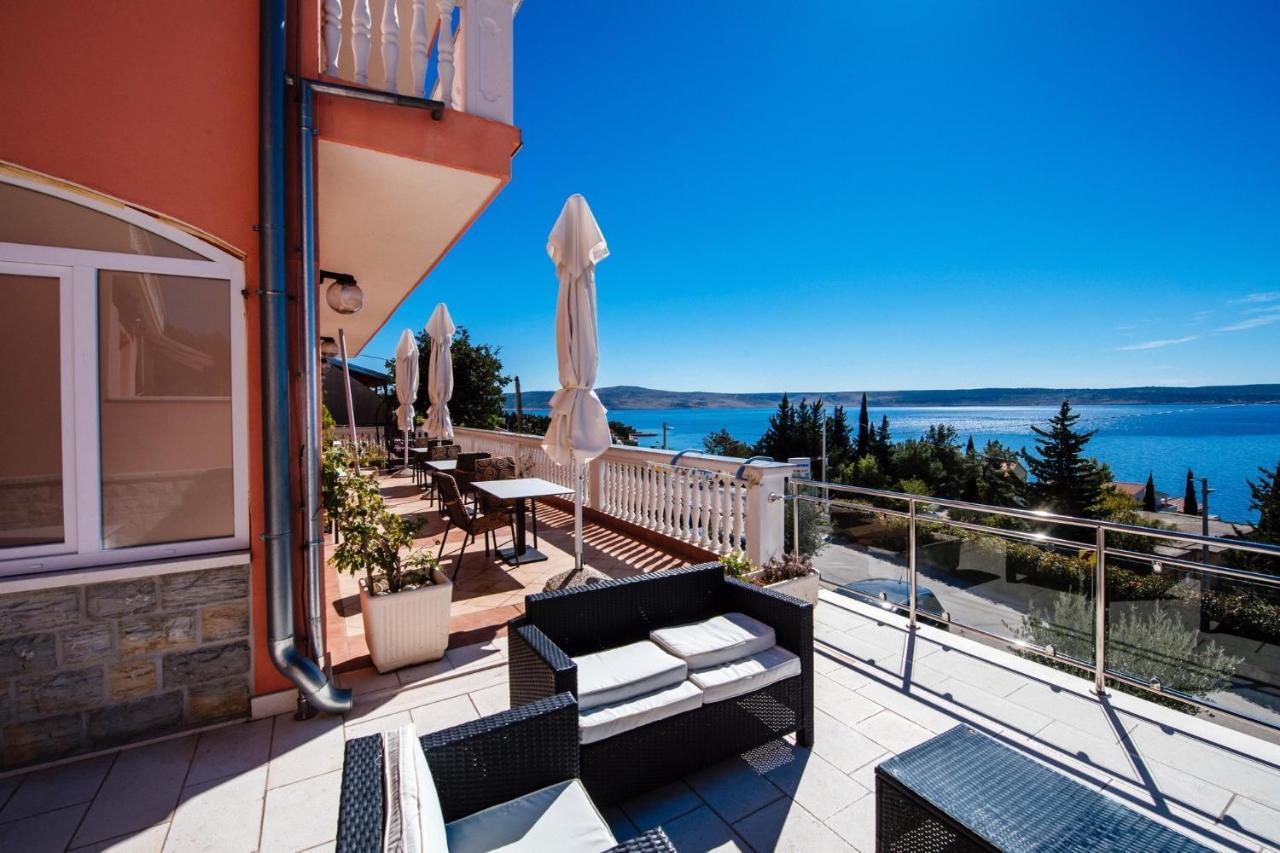 Apartments By The Sea Starigrad, Paklenica - 16421 Екстер'єр фото