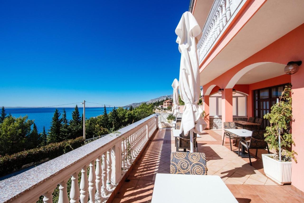 Apartments By The Sea Starigrad, Paklenica - 16421 Екстер'єр фото