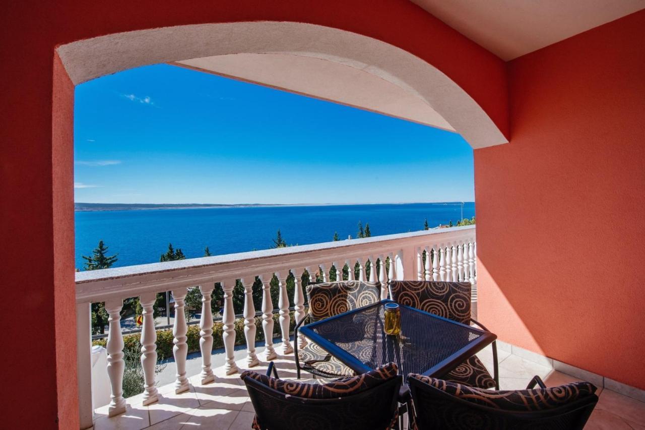 Apartments By The Sea Starigrad, Paklenica - 16421 Екстер'єр фото